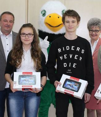 Jak zamówić jedyne w swoim rodzaju stroje reklamowe od ręki? Orzeł