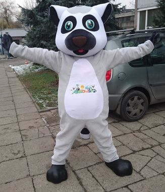 Czy wyjątkowe kostiumy reklamowe Elabika mogą istnieć bez mediów społecznościowych? Lemur