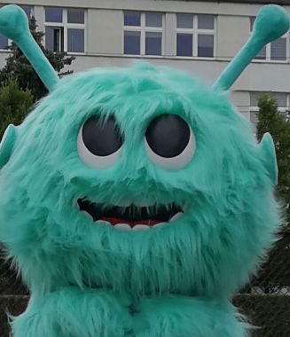 Monster, stwór czy kostium potwora, czyli dylematy nieprzeciętnego internauty