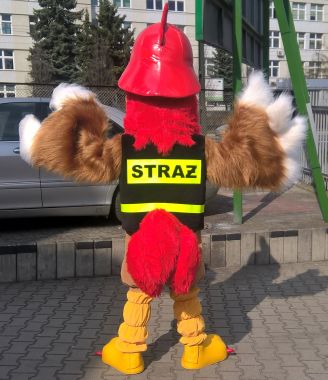 Czy wiesz, jak inaczej nazwać maskotki stroje reklamowe Kogut Strażak?
