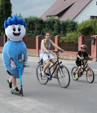 3 narzędzia, których wszyscy powinni używać planując stroje reklamowe na zamówienie. Kropelak