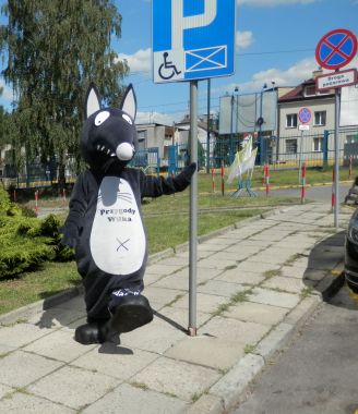 Wilczy apetyt na stroje reklamowe, czyli maskotka dla Adamada