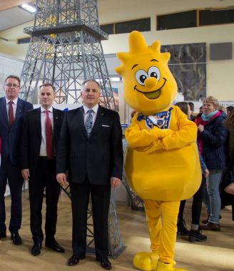 To musisz wiedzieć, gdy poszukujesz stroje reklamowe na zamówienie. Wawrzynek.