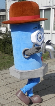 Elabika stroje reklamowe tanio mascot maskotki Kran WiK Opole