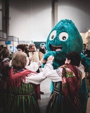Elabika trendy stroje reklamowe Babu Fundacja Pomaganie Jest Trendy