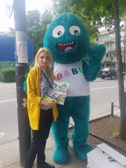 Elabika maskotki stroje reklamowe Babu Fundacja Pomaganie Jest Trendy