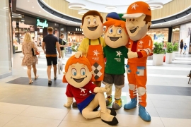 Elabika kostiumy maskotki wypożyczalnia Rafał Sonik Rodzina Gemińskich