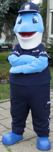 Delfin przebrania Polfin maskotka kujawsko-pomorskiej Policji