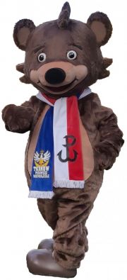 Kostium reklamowy miś z patriotycznym szalikiem Tarnów Pierwsze Niepodległe
