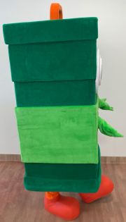 Maskotka zielony pojemnik na odpadki