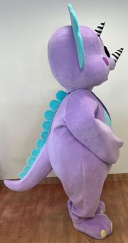 Przebranie za niebieskiego dinozaura
