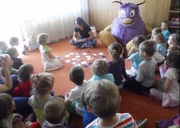 Elabika maskotki reklamowe Molik Biblioteka w Wieliczce